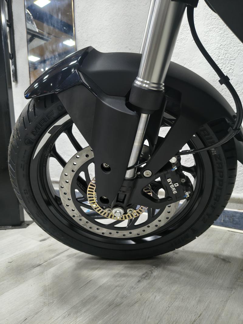 Bajaj ROUSER DOMINAR 250 FULL foto 20