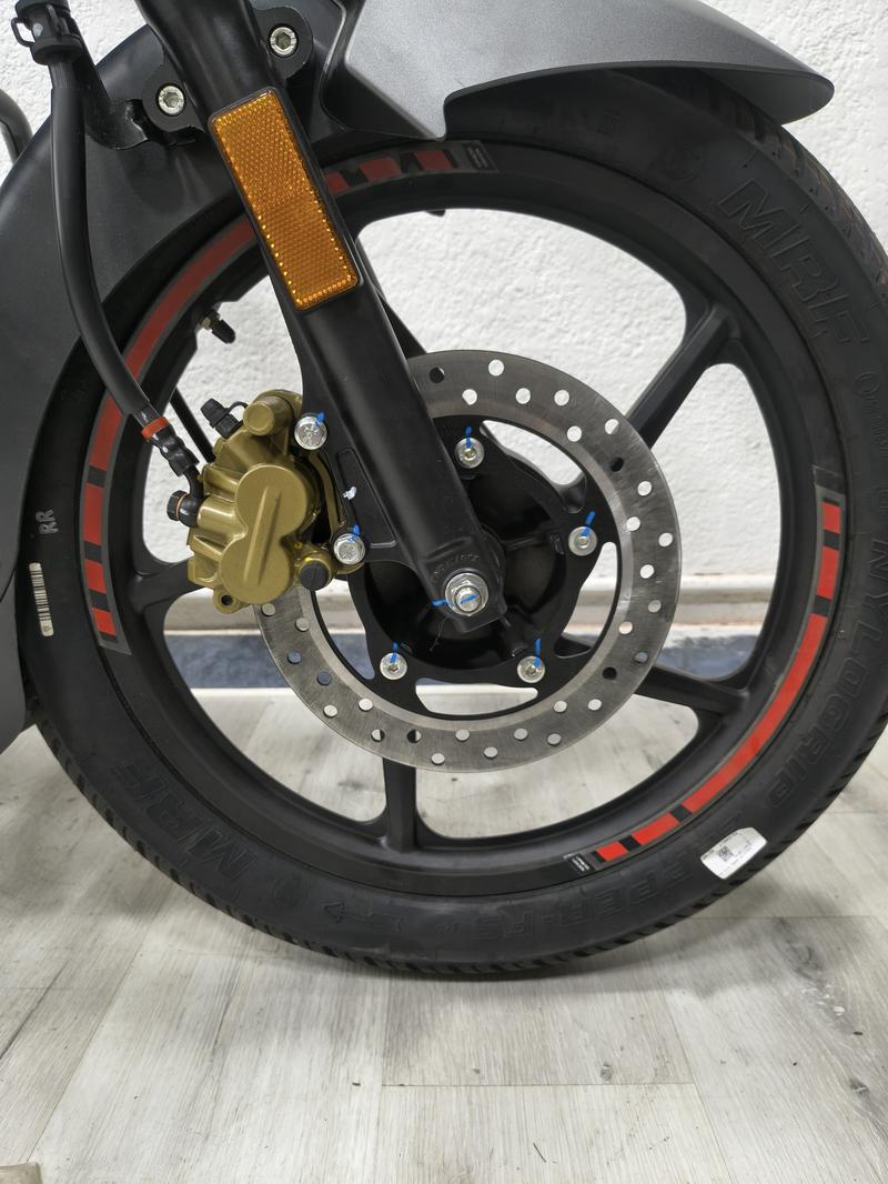 Bajaj ROUSER LS 125 FULL foto 8