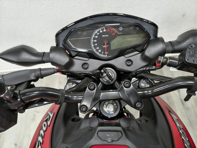 Bajaj ROUSER P 150 FULL foto 23