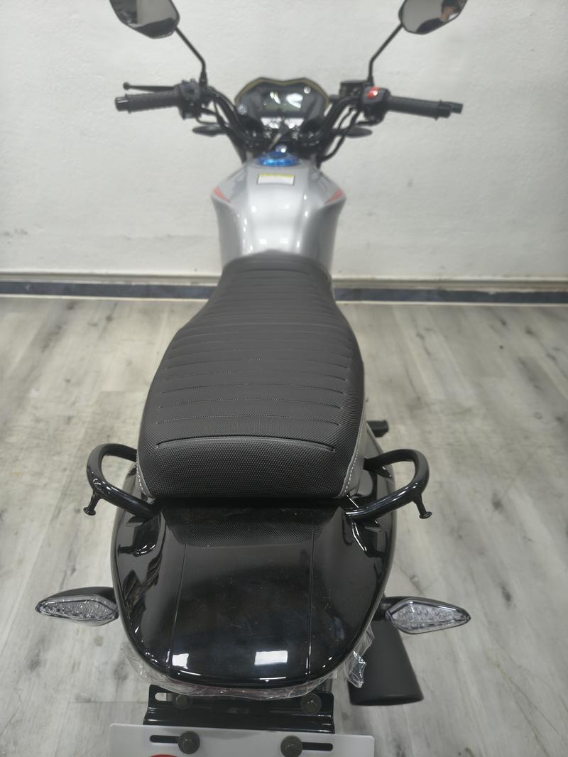 Gilera VC 150 BASE foto 24