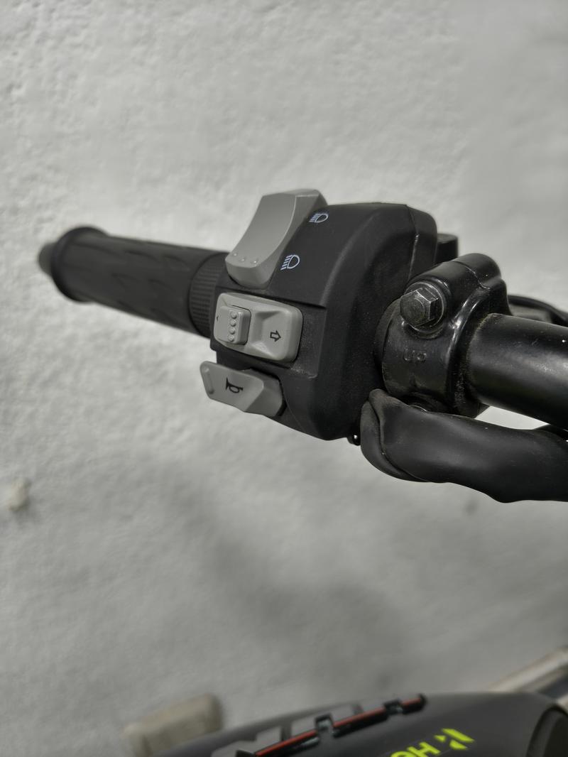Hero HUNK 160 R4V FULL foto 19