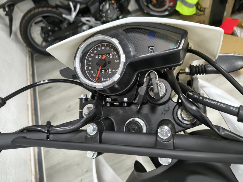 Zanella ZR 150 ZT foto 16