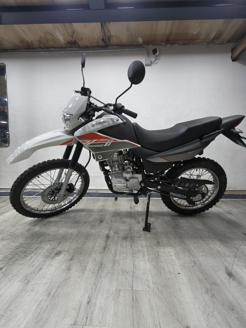 Zanella ZR 150 ZT foto 11